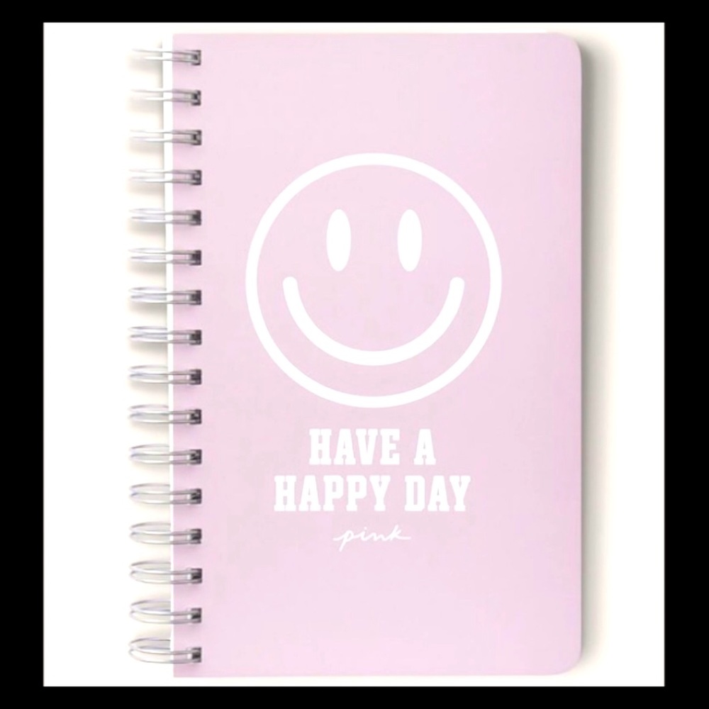 💕 ⓅⒾⓃⓀ ⓋⓈ Dreamy Lilac Planner NWT💕